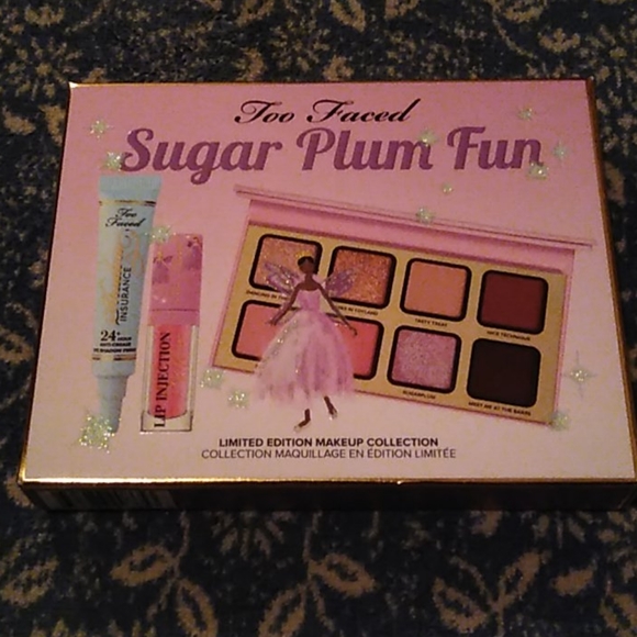Too Faced Sugar Plum Fun Set 2020 - Picture 2 of 12